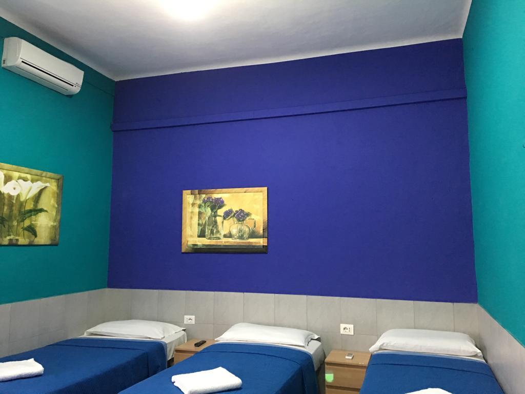 Хостел Volturno House Рим Номер фото
