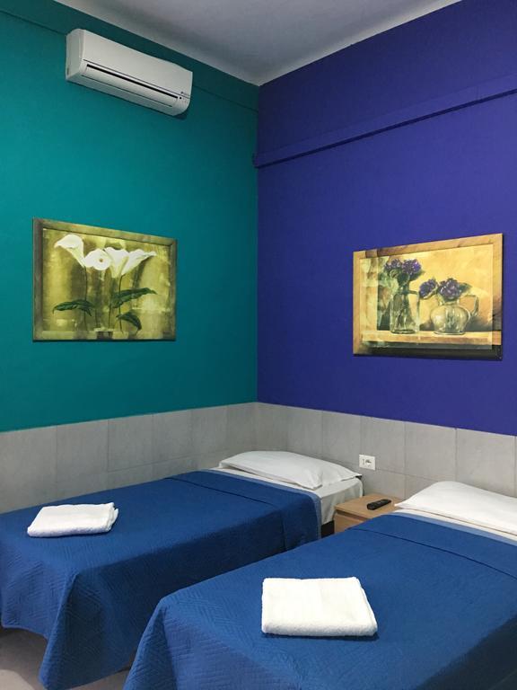 Хостел Volturno House Рим Номер фото